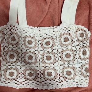 Abercrombie & Fitch Crochet Cropped Tank Top in White and Tan